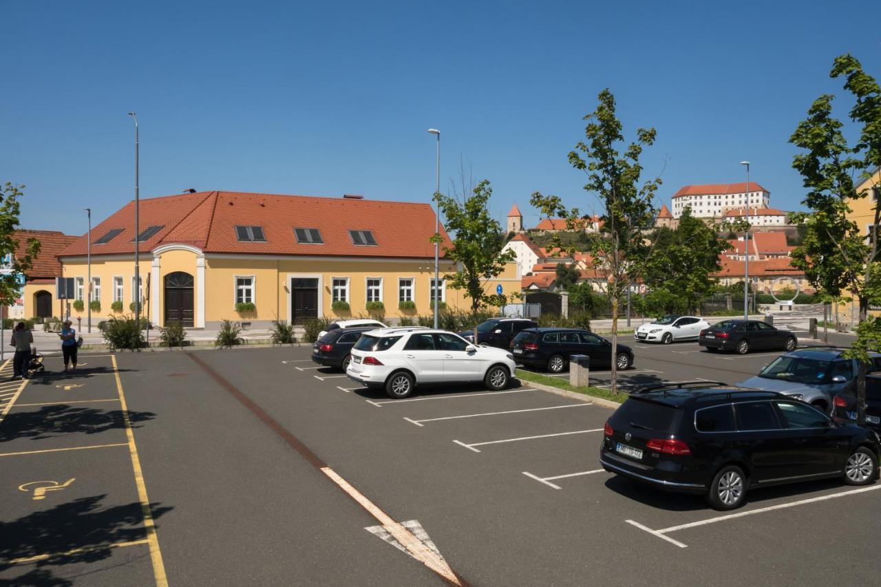 Apartments Nestl Ptuj Buitenkant foto